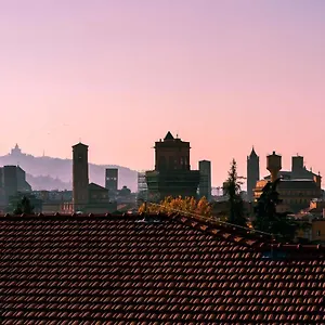 Skyline 1/7 Frühstückspension Bologna